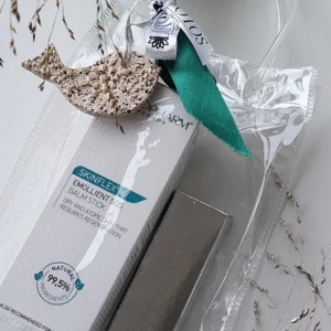 *Podopharmi jõulupakk 2025 NR 3 SOS palsamipulgaga