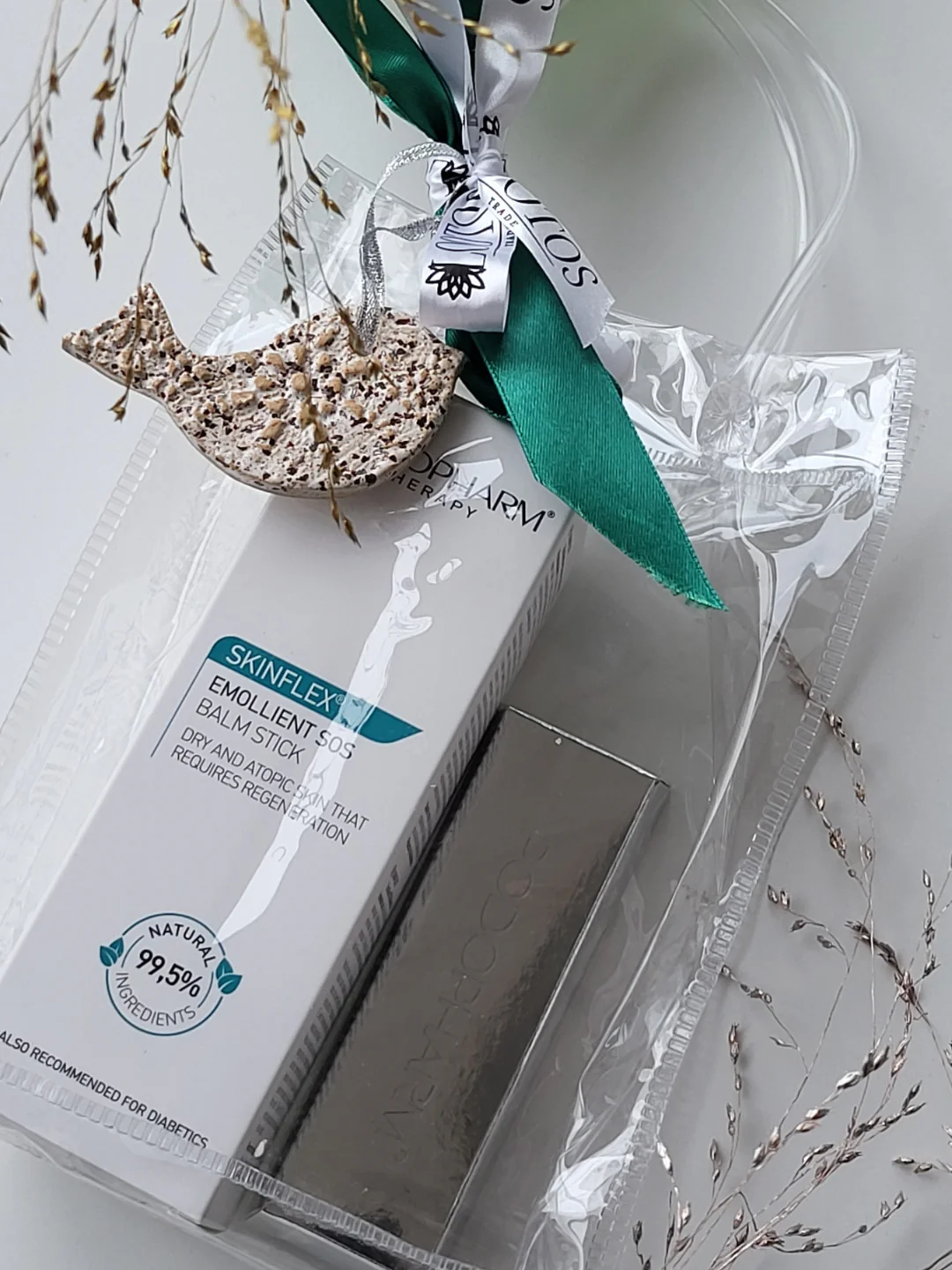 *Podopharmi jõulupakk 2025 NR 3 SOS palsamipulgaga